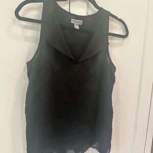 Chelsea28 Sleeveless Heart Pattern Top